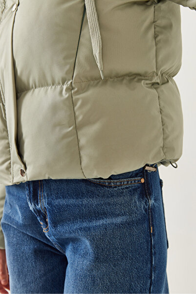 Bianco Lucci Γυναικείο κοντό παλτό με κουκούλα 2418 60451013