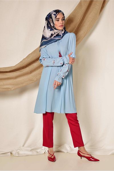 TRENDTESETTÜR Tunica albastră pentru femei (ICE BLUE) cu mâneci brodate 4274