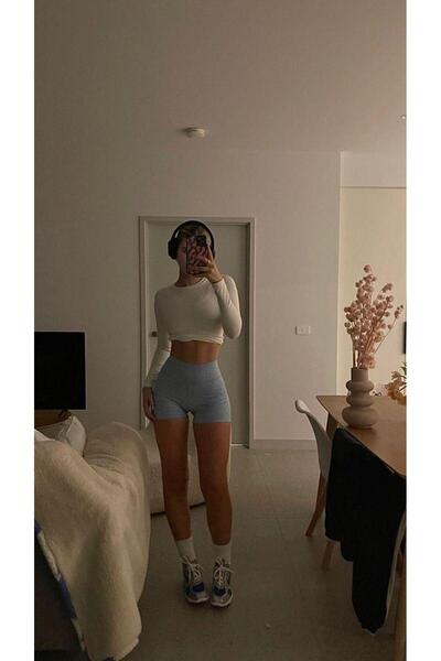 Butik Kadın Beyaz Bisiklet Yaka Dokulu Uzun Kollu Crop Body