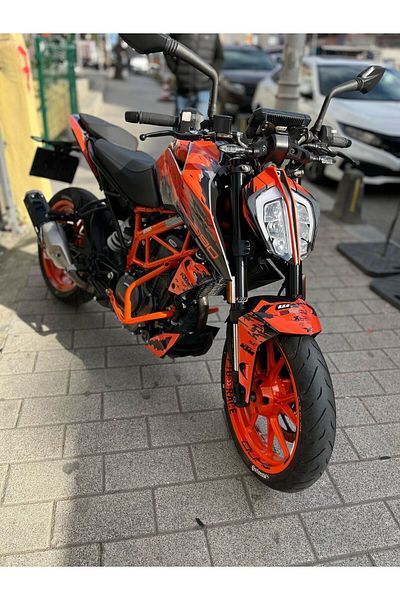 Run Grafik Shop KTM DUKE 390 مجموعة ملصقات الجسم الكاملة المموجة MT1