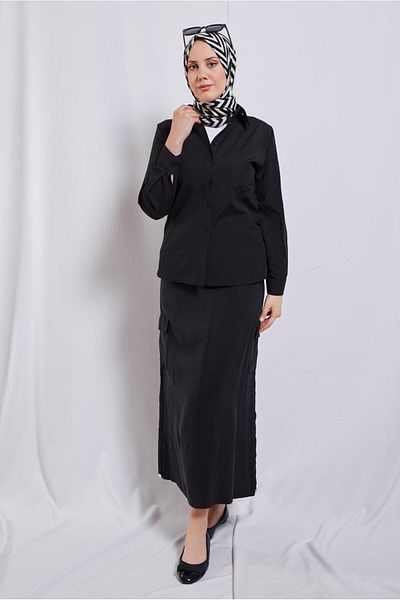 TRENDTESETTÜR WOMEN'S BLACK STRAIGHT CUT SHIRT T 2121