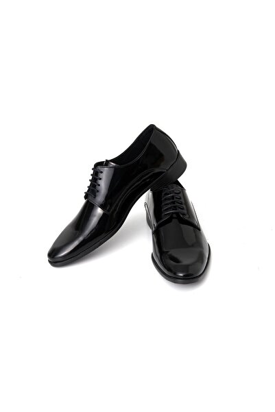 White Stone حذاء أبردين 980 من الجلد باللون الأسود