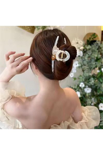 So Much Accesories Heart Buckle Cream Flat Latch - Special Material