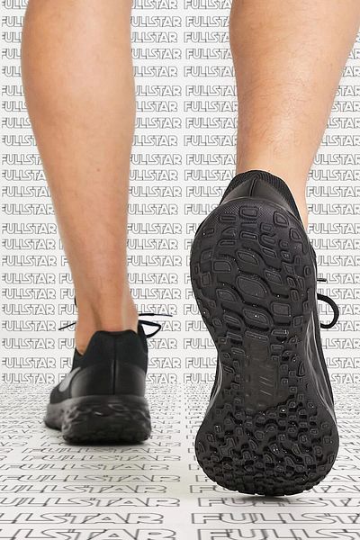 Nike Revolution 6 Nn Black Walking and Running Shoes