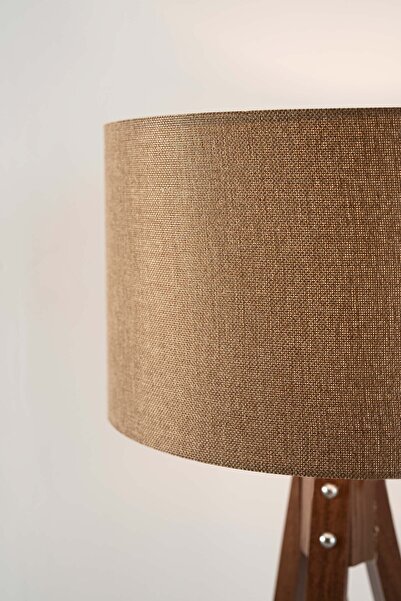 Rivaİstanbul Kahverengi Dokulu Silindir Başlık Ahşap Üç Ayaklı Lambader