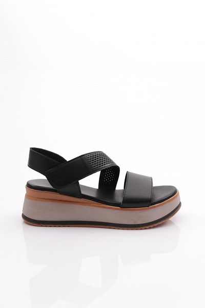 DGN Women's Black Sandals 241235108