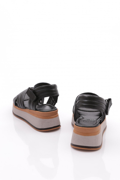 DGN Women's Black Cross Strap Sandals 234133331035108