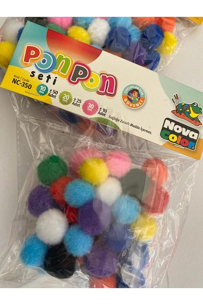 Nova Color Set of 2 Pompons in Different Sizes