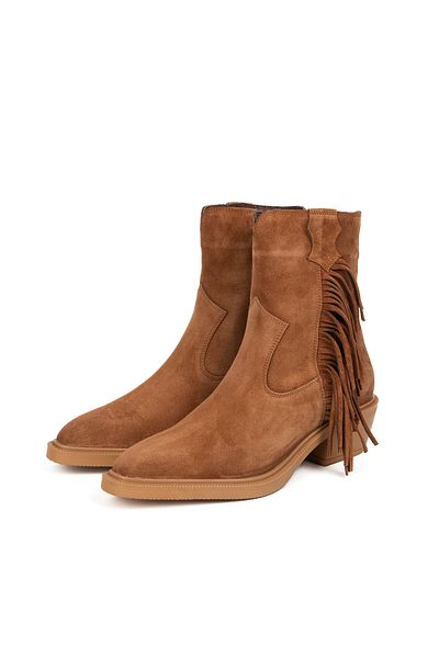 LA PASSION Women's Black Boots with Tassel Detail, Blunt Toe Vestern Boots