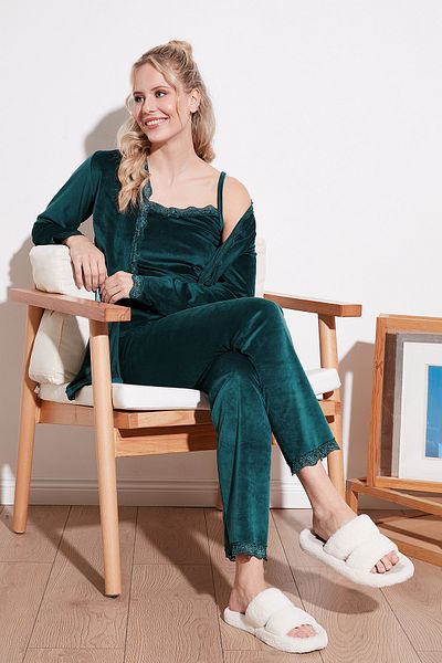 Lela Soft Textured Lace Velvet Pajamas and Dressing Gown Set - Regular Fit 6095545