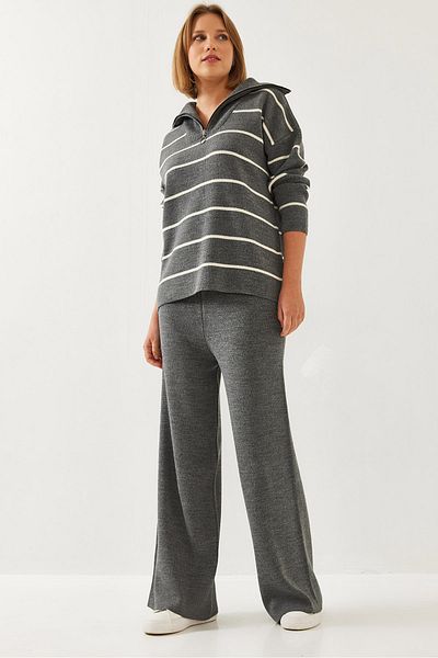 Bianco Lucci Women's Striped Double Suit 20246283