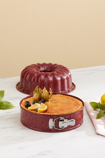Karaca Janice Burgundy Steel Cake Mold Set of 2