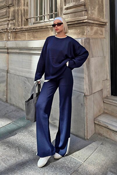 Swist Lacivert Uma İntersiye Çizgili Yırtmaçlı Oversize Kazak-Pantolon Kadın Triko Alt-Üst Takım