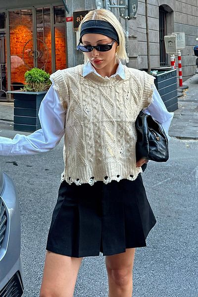 Swist Beigefarbener Damen-Strickpullover – Haarstrick mit Blattmuster und zerrissenem Detail