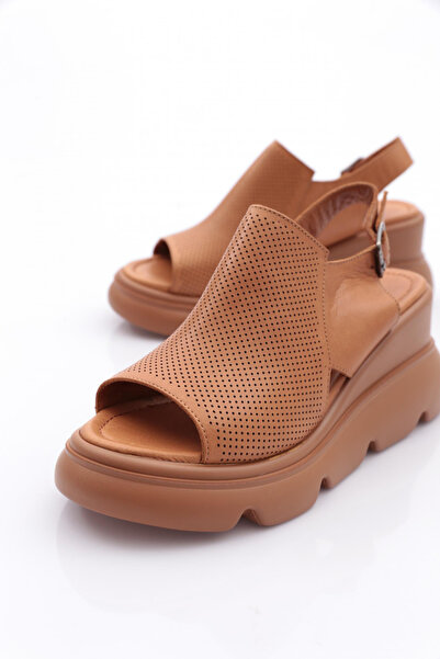 DGN Kadın Kalın Taban Sandalet Taba 3122187635108