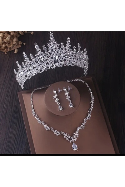 Accessories Zirkon Gelin Taci( Urunun Altindaki Tum Yorumlar Yasar Elektrik Firmasına Aittir)