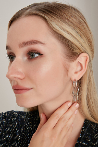 Lina Tia Kadın Orta Boy 3 Yıldız Birleşik Tasarım Üzeri Çıkıntılı Desen Çelik Gümüş Kaplama Günlük Stil Küpe