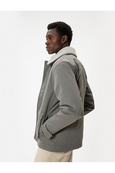 Koton Slim-Fit-Jacke mit Plüschkragen und Reißverschluss