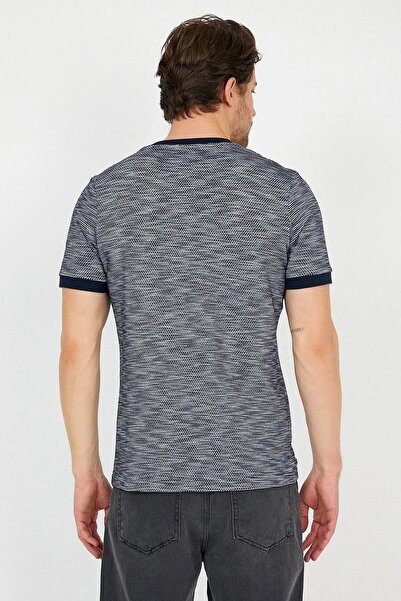 Figo Ανδρικό μπλουζάκι με λαιμόκοψη με κυψελοειδή σχέδια