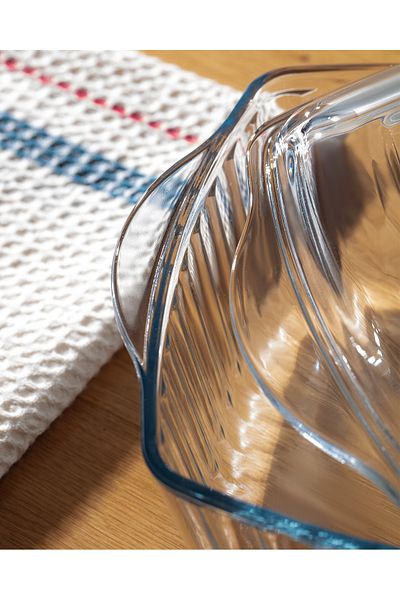 Madame Coco Sylvie Large Size Glass Oven Dish with Lid - Transparent