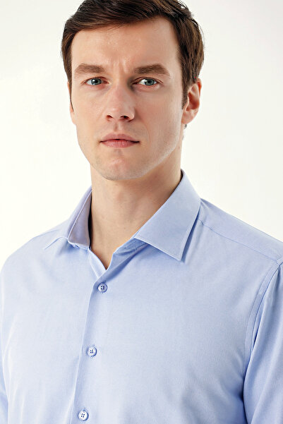 Morven Ανδρικό μακρυμάνικο πουκάμισο με μονόχρωμο σκληρό γιακά σε μπλε λεπτή εφαρμογή