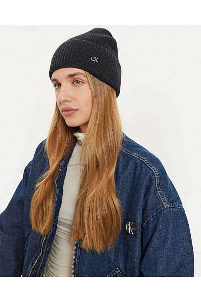 Calvin Klein Kovová robustní čepice se žebry