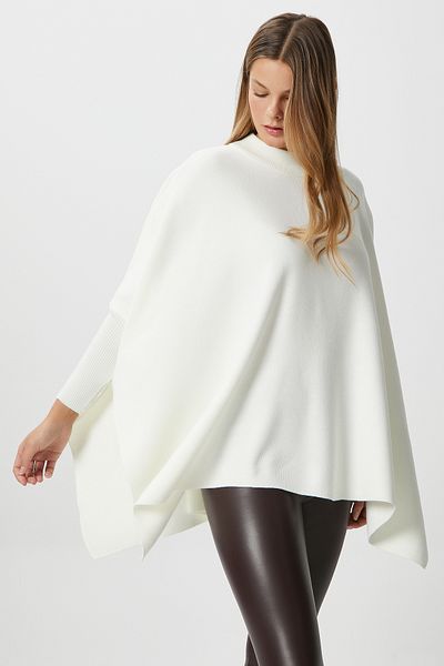 Ritnice Pulover de damă Zenta oversize cu fantă laterală crem