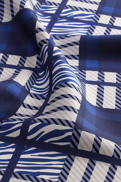 Bursa İpek Eșarfă din mătase twill cu model de carouri bleumarin