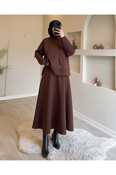 Esre Store 44112 - Scuba Kumaş Tesettür İkili Takım Kahverengi