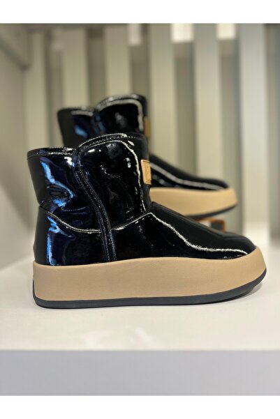 KRISTE BELL - RUGAN SİYAH BOT