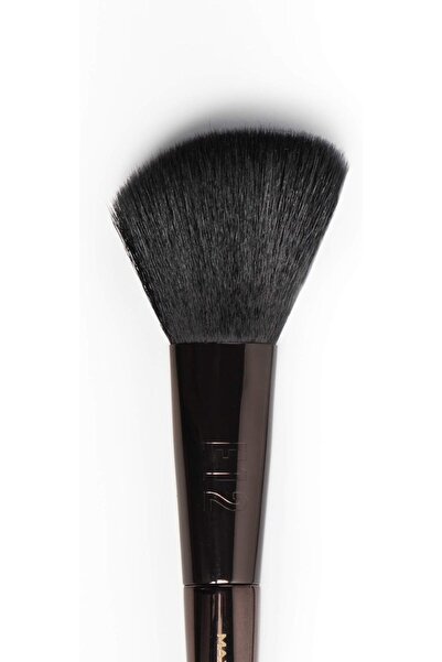 Max Factor Pro Powder & Blush Brush F12 by Mashael Ajeel