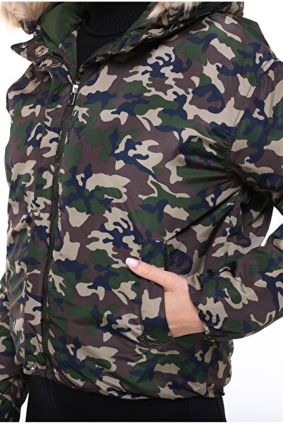 Collezione Kadın Mont Kamuflaj Desenli Kapşonlu