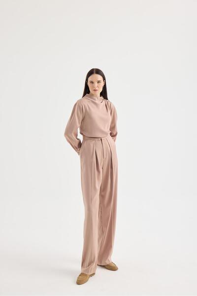 Garzia İtalia بنطال من الساتان بطيات واسعة الساق