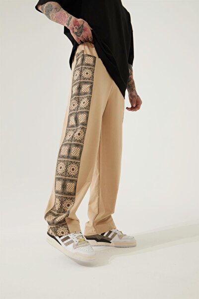 Machinist Ανδρικό Ethnic Paisley με τύπωμα oversized Φούτερ από οργανικό βαμβάκι σε μπεζ χρώμα