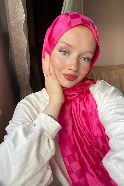 Madame Polo Barbie Pink - Mai Derya Μεταξένιο και Ζακάρ Ιταλικό Σάλι, Σκακιέρα