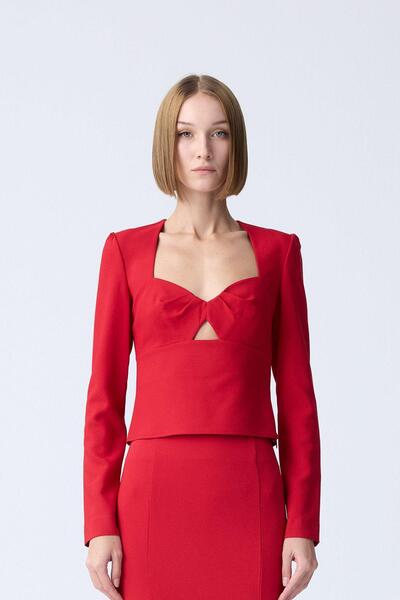 rue Göğüs Dekolte Detaylı Kırmızı Bluz