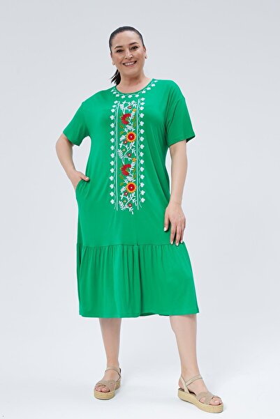 Ebsumu Kadın Büyük Beden Önü Renkli Çiçek Nakışlı Pileli Uzun Yeşil Elbise