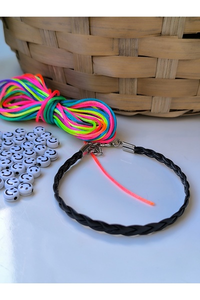 Esey Dizayn 25 Adet Emoji + 10 Metre ip + Deri Bileklik - Kendi Bilekliğini Oluştur Paketi