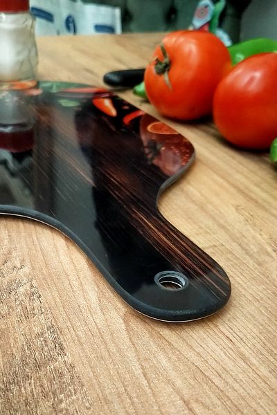 CONCEPT CAM Hanging Glass Cutting Board, Decorative Glass Cutting Board, 20 cm X 35.5 Cm, (5 mm Glass Thickness)