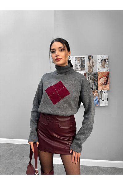 ESRAHELVACI High-Rise Diamond Patterned Sweater