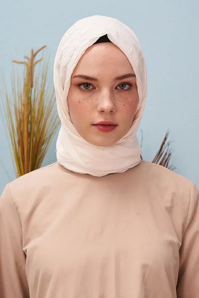Madame Polo Σάλι από μπαμπού σε κρεμ χρώμα