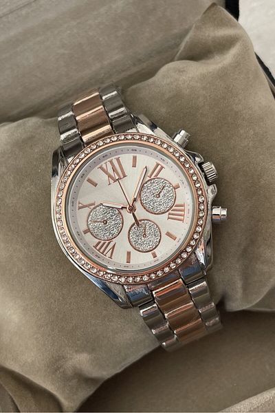 Leerybee Meet the Combination with a Dazzling Bracelet!Best Women's Wristwatch