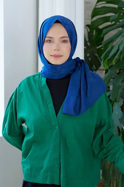 Madame Polo Διαχρονική συλλογή με μπλε τετράγωνο σχέδιο