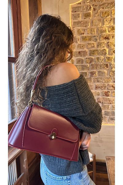 Boutiquehaki Burgundy Caryle Baguette Bag