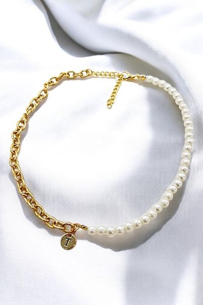 PETEK AKSESUAR T Pearl Chain Letter Style Necklace