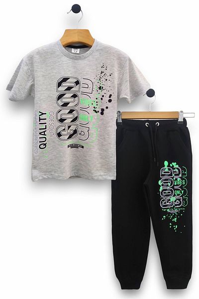 TRİLİYA Boys' Set - Comfortable T-Shirt and Sweatpants, Stylish Design