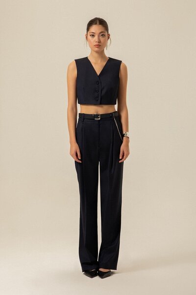 rue V Yaka Lacivert Crop Yelek