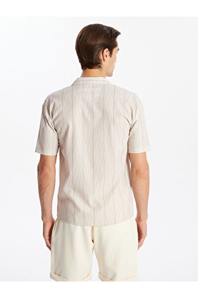 LC Waikiki Ανδρικό πουκάμισο με κοντό μανίκι με κανονική εφαρμογή