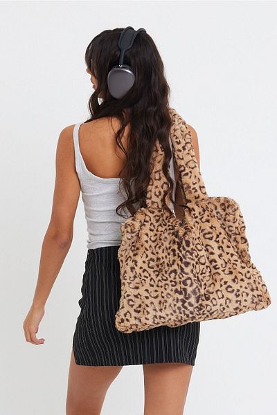 fluffy Geanta Laptop Leopard / Geanta Femei Plush Toscana 42x34 Maner 65 Cm