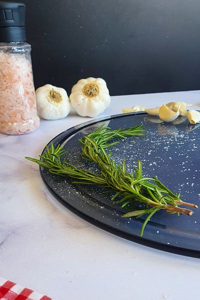 Decorita Channeled Glass Cutting Board - Glass Cutting Table| Smoked Glass| Diameter32cm| Patented Product